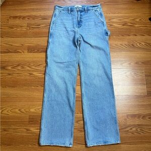 Abercrombie and Fitch 90s Relaxed Jean High Rise Light Wash 29/8L